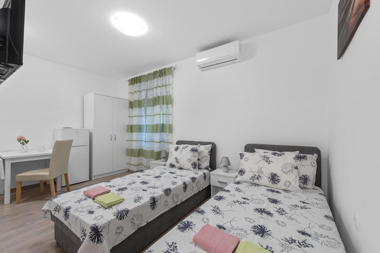 Pomerio Apartments Риека Экстерьер фото
