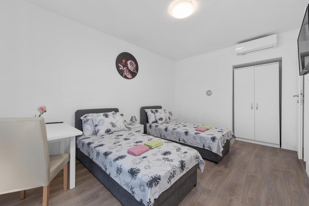 Pomerio Apartments Риека Экстерьер фото